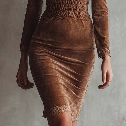 Robe élégante plissée et cintrée pour femme