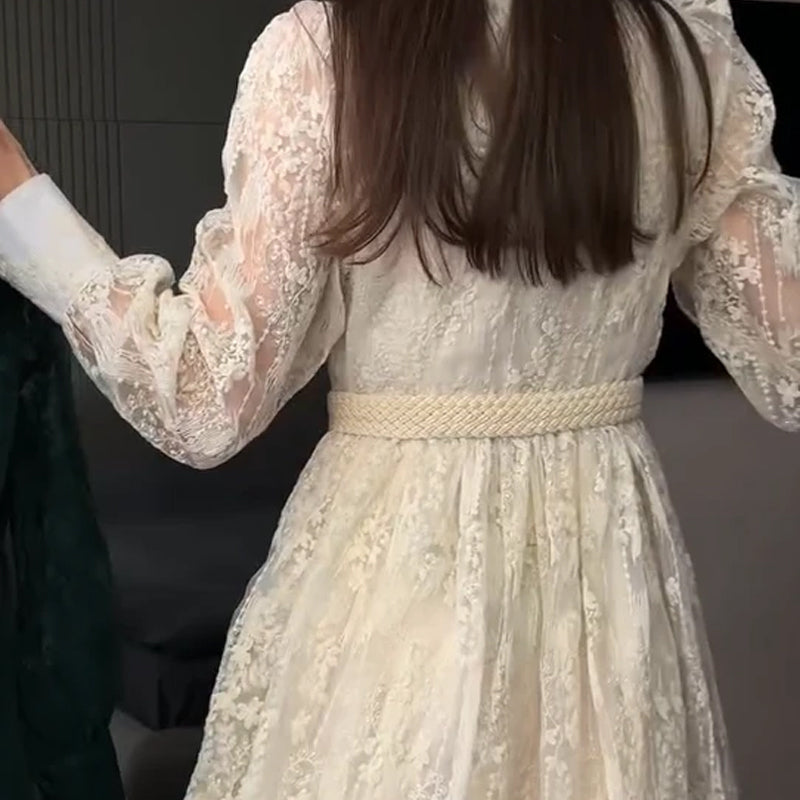 📢📢50 % de réduction !! ⏰ Robe Vintage à Manches Lanternes Brodées – Dentelle Délicate, Coupe Romantique & Élégance Rétro 🌸