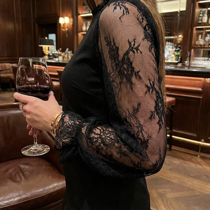Mini-robe à col montant et bordure en dentelle pour femme