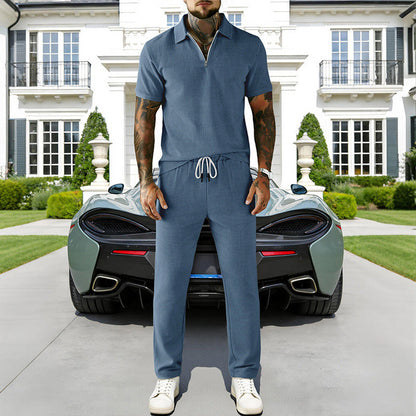 Ensemble pour homme composé d'un haut à col zippé et d'un pantalon à cordon coulissant
