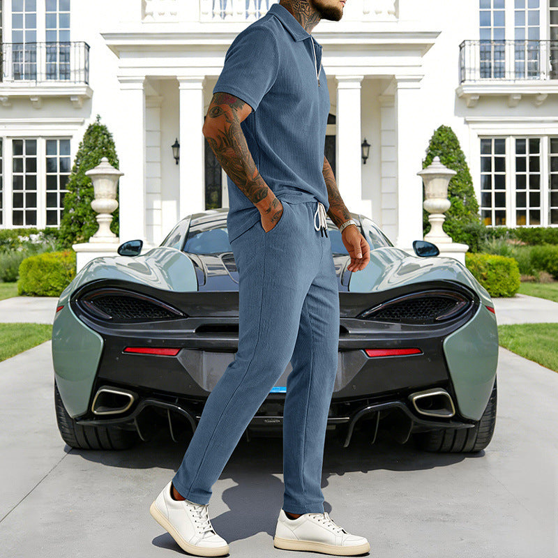Ensemble pour homme composé d'un haut à col zippé et d'un pantalon à cordon coulissant