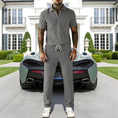 Ensemble pour homme composé d'un haut à col zippé et d'un pantalon à cordon coulissant
