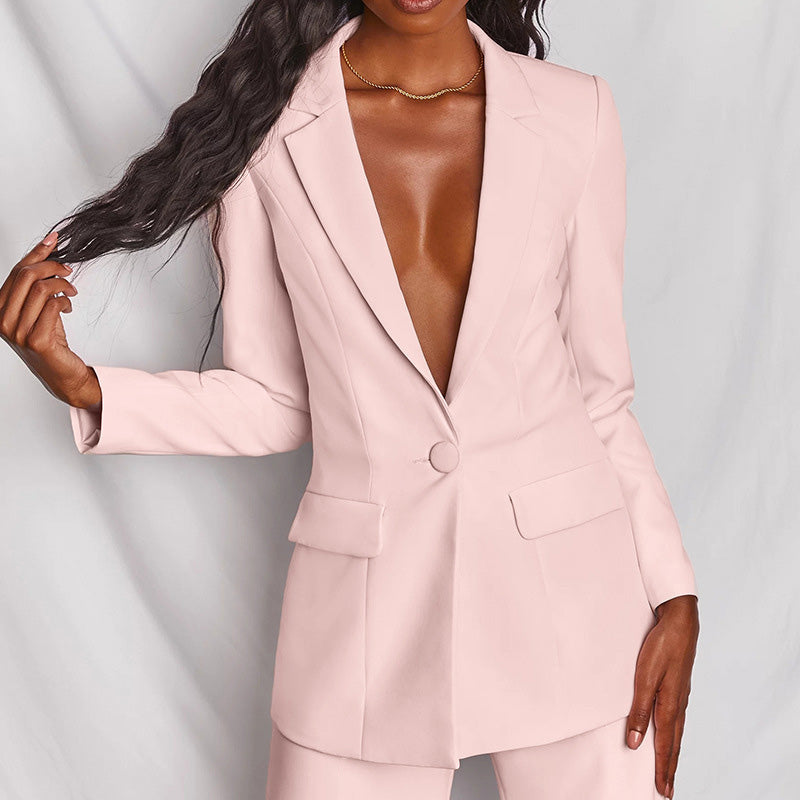 Ensemble élégant pour femme composé d'un blazer et d'un pantalon à jambes larges
