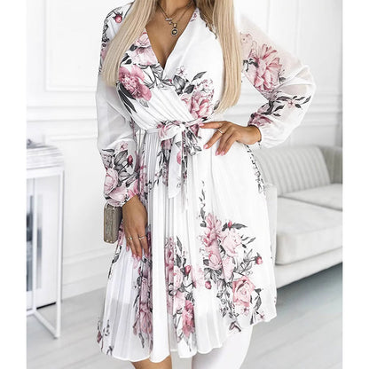 Robe femme à motif floral, encolure en V et plis