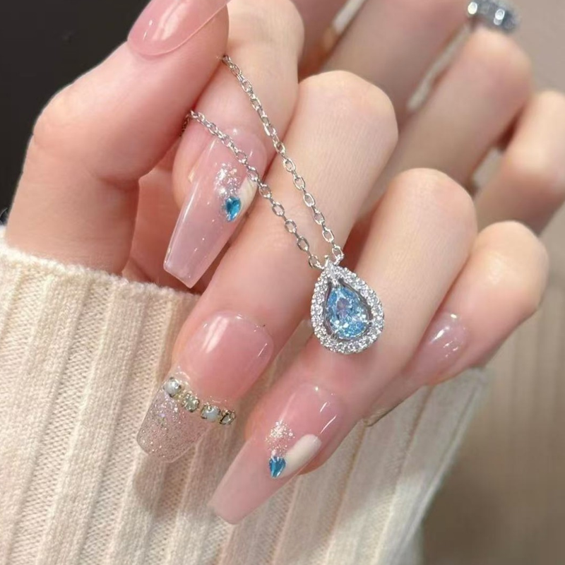 💙 Élégance Intemporelle | Collier Pendentif Goutte Bleue | Parfait pour un Look Quotidien ✨【Nouveauté 2026 -50%】