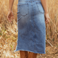 💎 -50% ! 💎 Jupe midi en jean déchiré taille haute pour femme – Ourlet asymétrique, détails déstructurés & coupe flatteuse 👖✨