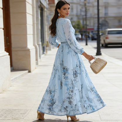Robe longue élégante plissée à col V avec motif floral