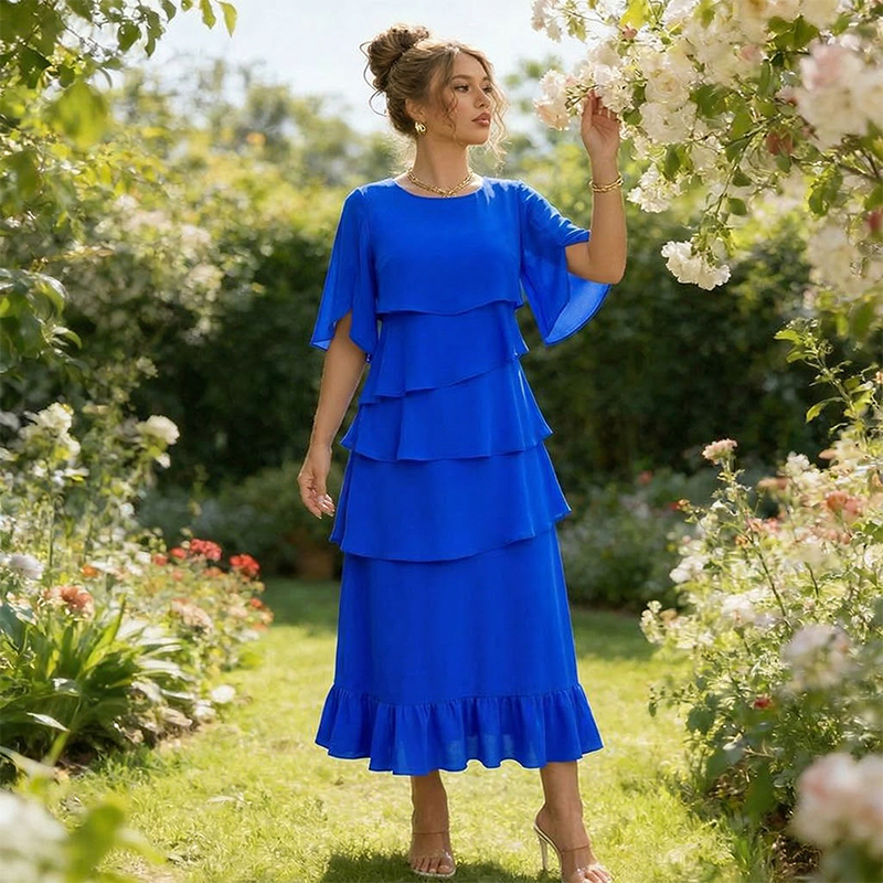 Robe élégante à manches à volants superposés