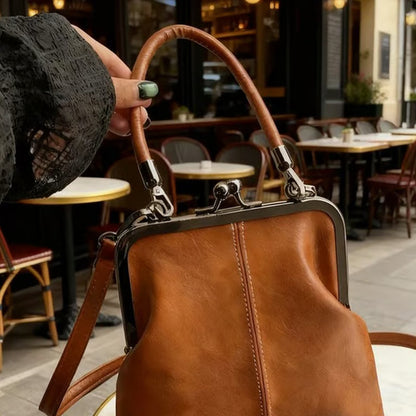 Sac bandoulière pour femme avec fermoir à boule et poignée supérieure