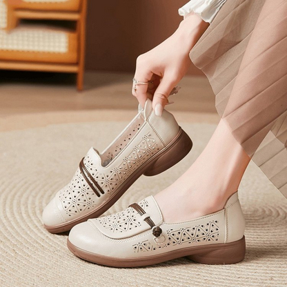 Mocassins femme en cuir respirant avec découpes