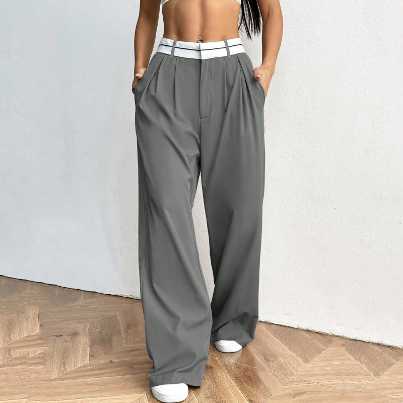 Pantalon de costume pour femme à jambes larges avec ceinture contrastée
