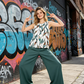 👗 50% DE RÉDUCTION 🌞 Ensemble chemisier français & pantalon ample – Col rond élégant & plis fluides – Look chic et intemporel – parfait pour le printemps, l’été ou le bureau – léger et confortable 💐✨