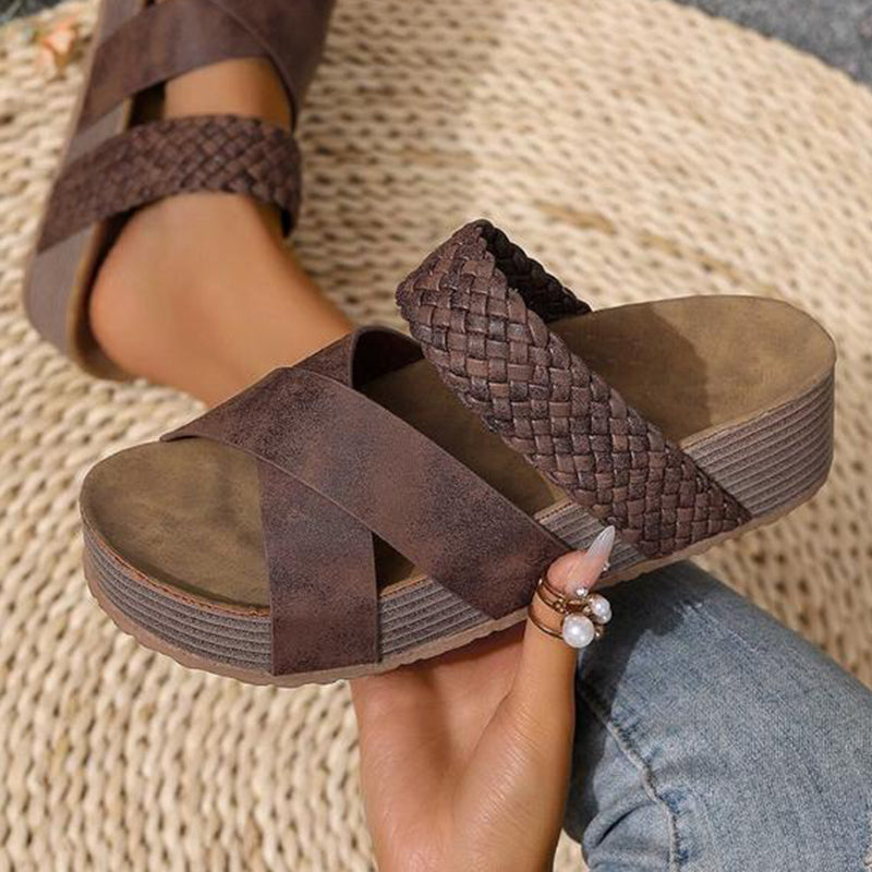 💐 PROMO EXCEPTIONNELLE -50% ! Sandales Compensées à Lanières Entrecroisées – Cuir Souple, Semelle Antidérapante ✨🌿 【Offre Limitée】