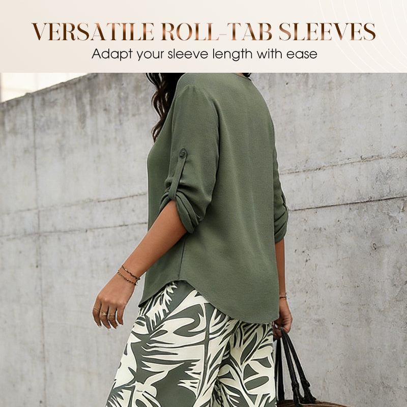 Ensemble composé d'un chemisier pour femme à encolure en V et d'un pantalon à jambes larges à motifs