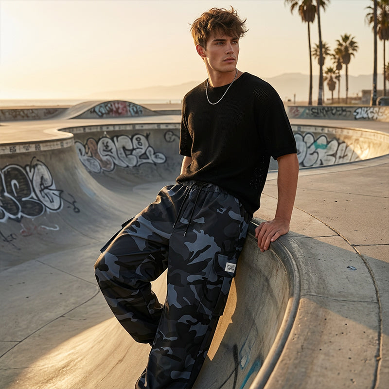 👖 50 % DE RÉDUCTION POUR UNE DURÉE LIMITÉE ! 😎  Pantalon décontracté camouflage – Taille élastiquée, poches cargo, bas évasés 🪂