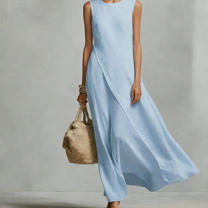 Robe longue chic, asymétrique et sans manches