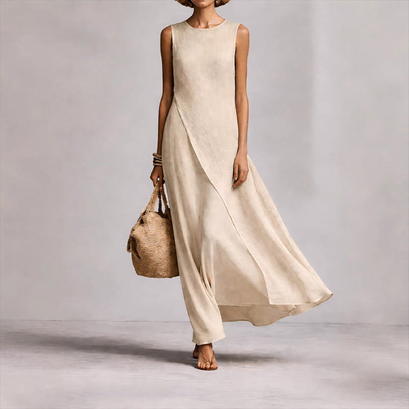 Robe longue chic, asymétrique et sans manches