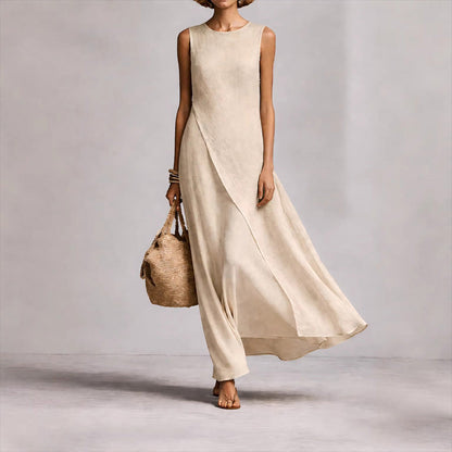 Robe longue chic, asymétrique et sans manches