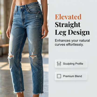 Un jean slim tendance au look usé pour femme