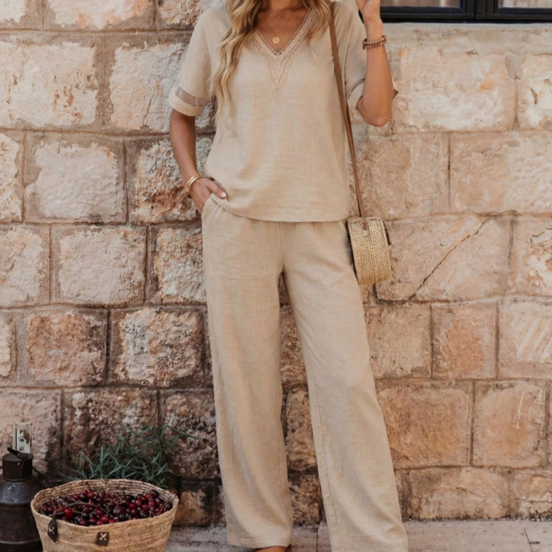 Ensemble élégant pour femme : top col en V et pantalon large