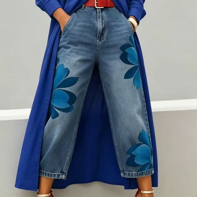 👖 50% DE RÉDUCTION 🌸 Jean large femme brodé fleuri – Artisanal, moderne & confortable – Tendance, doux & parfait pour un look printanier ou estival – avec une touche artisanale 🌼