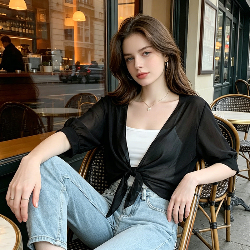 📢50 % DE RÉDUCTION⏰Top/Blouse Femme en Chiffon Transparent à Nœud Devant – Coupe Courte, Décolleté en V, Style Romantique & Élégant, Parfait pour Superposition🍷