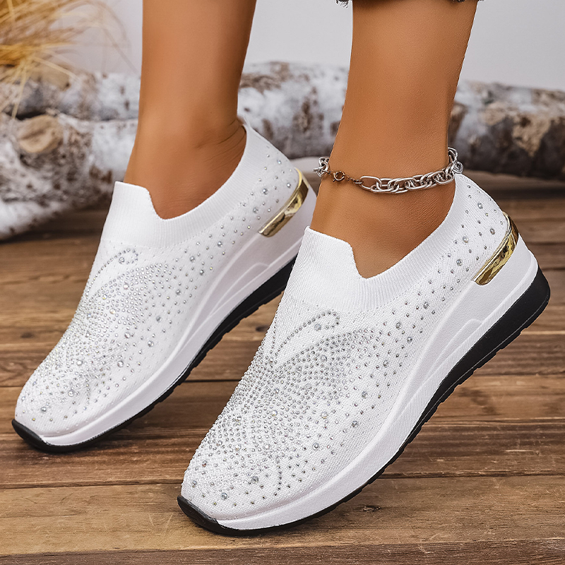Baskets femme à enfiler avec papillon en strass