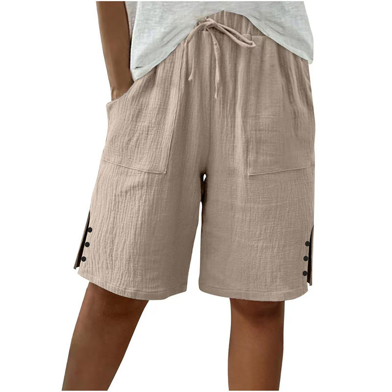Short femme avec détails de boutons latéraux