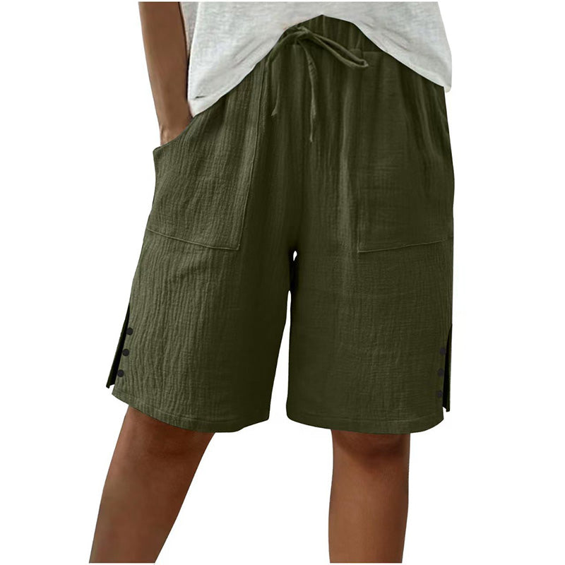 Short femme avec détails de boutons latéraux