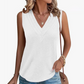 👚 OFFRE LIMITÉE : 50 % DE RÉDUCTION ! ✨ Débardeur sans manches à col en V pour femme – Tissu doux, col superposé, chic au quotidien 🌸