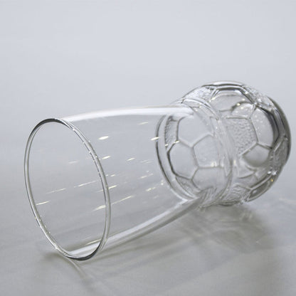 Verre à bière artisanale en forme de ballon de football