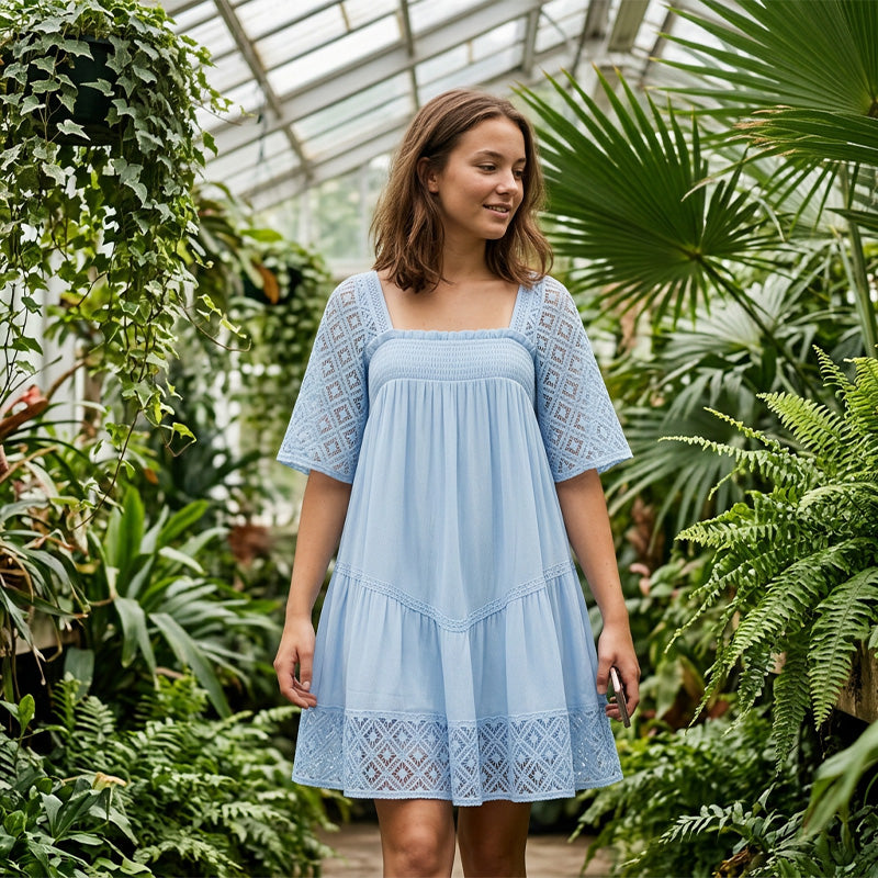 Robe smockée à encolure carrée pour femme