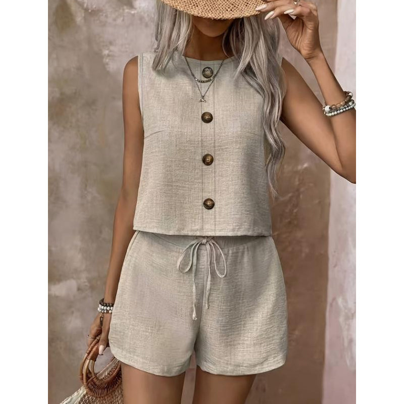 🔥 Le look le plus tendance de cet été ! Débardeur sans manches à boutons et short pour femme