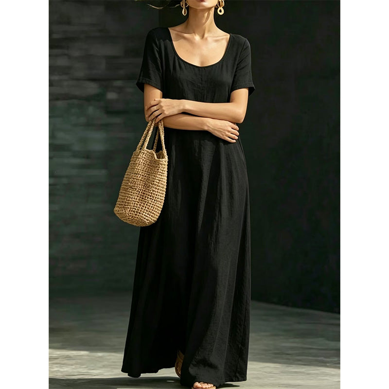 Robe Longue d'Été Minimaliste à Col Dégagé