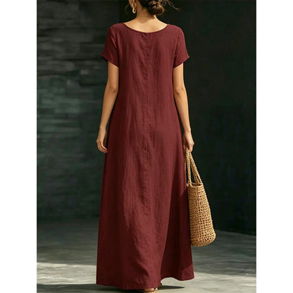 Robe Longue d'Été Minimaliste à Col Dégagé