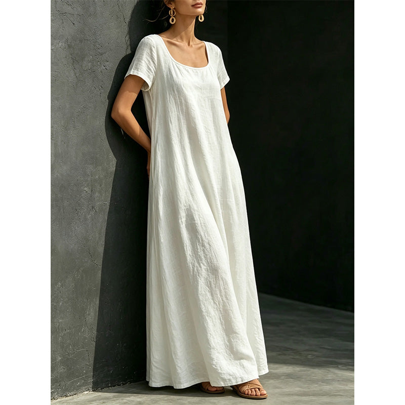 Robe Longue d'Été Minimaliste à Col Dégagé