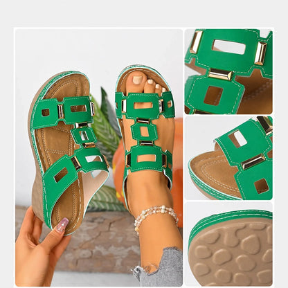 👡 50% DE RÉDUCTION 👠 Sandales compensées rétro à découpes pour femme – Semelle légère & bride ajustable – Style vintage chic, parfaites pour l’été, les vacances ou les soirées habillées – confort et élégance ✨
