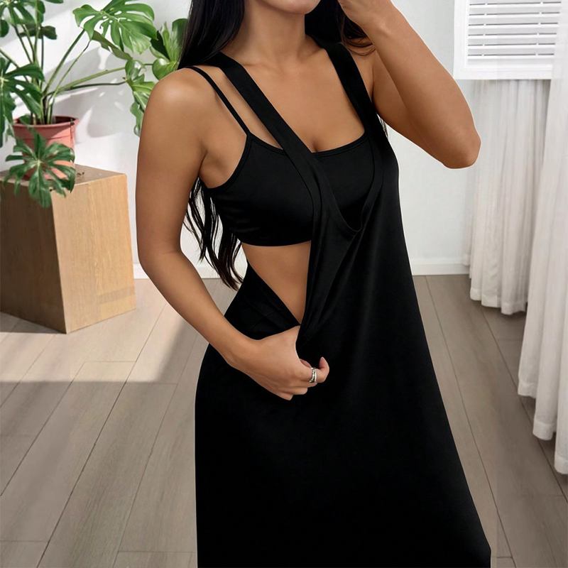 Robe longue sans manches style deux pièces avec découpes sur les côtés