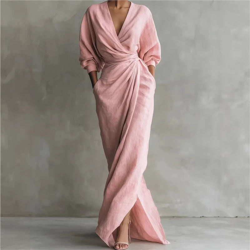 Robe longue élégante à col en V et coupe enveloppante pour femme
