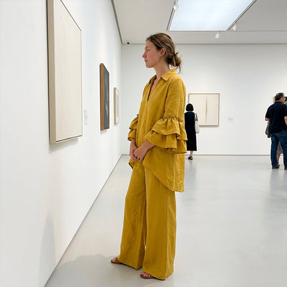 Haut minimaliste à manches longues et pantalon à jambes larges pour femme