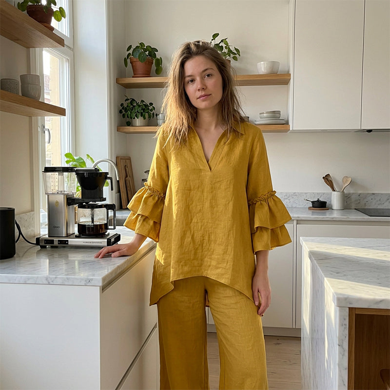 Haut minimaliste à manches longues et pantalon à jambes larges pour femme