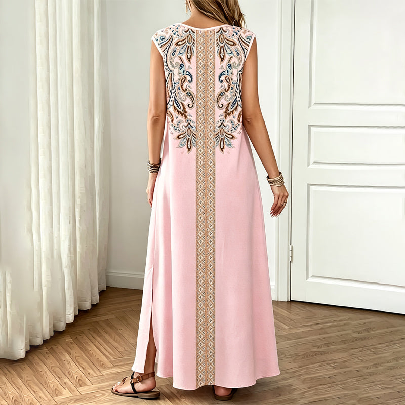 🎐 Robe longue fluide à imprimé bohème ✨ À associer à un chapeau de soleil à large bord en osier et à des sandales de plage plates pour un look bohème décontracté, idéal pour les vacances ! ✨
