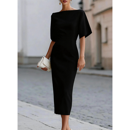 Robe élégante à col bateau et manches flottantes pour femme