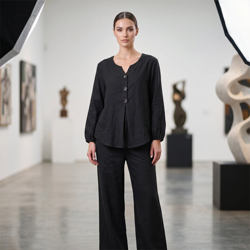 Ensemble composé d'un haut à manches longues et encolure en V et d'un pantalon pour femme