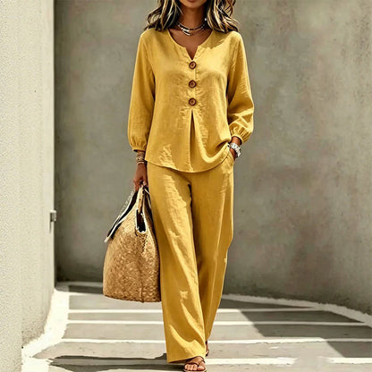Ensemble composé d'un haut à manches longues et encolure en V et d'un pantalon pour femme
