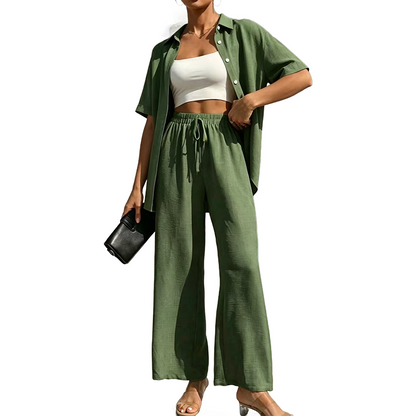 Ensemble composé d'un chemisier à manches courtes et d'un pantalon large pour femme