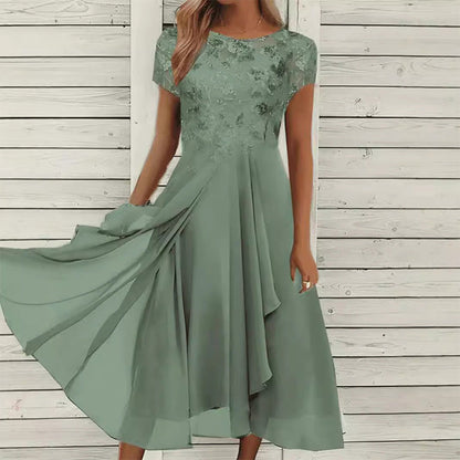 Robe élégante à col rond pour femme