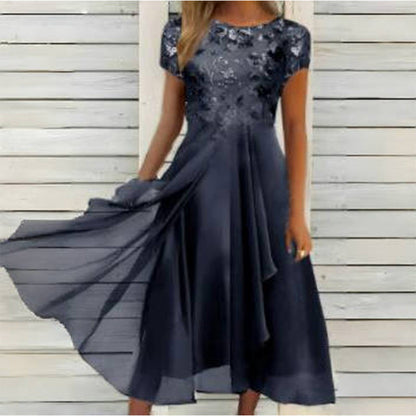 Robe élégante à col rond pour femme
