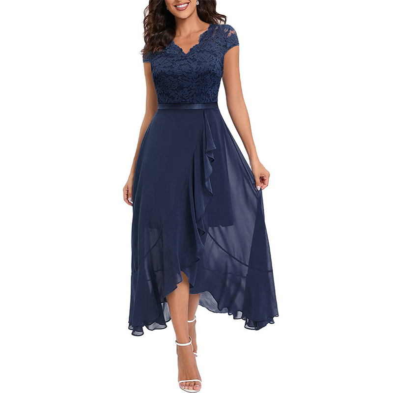 🧵👗💎 -50% ! Robe de soirée en dentelle élégante – Design intemporel, dentelle douce, idéale pour les galas.