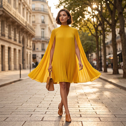 Tendance du moment⭐💃 Robe plissée élégante à la silhouette cape
